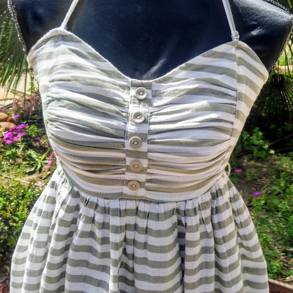 SAN SOUCI GREY STRIPED HALTER MINI-DRESS!! - Picture 3 of 4
